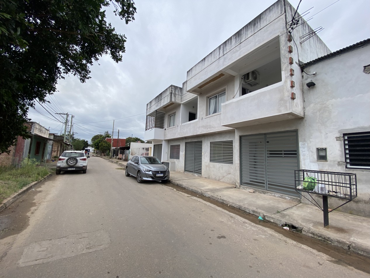 TARTAGAL B° Santa Maria - 4 Departamentos + Local Comercial EN VENTA