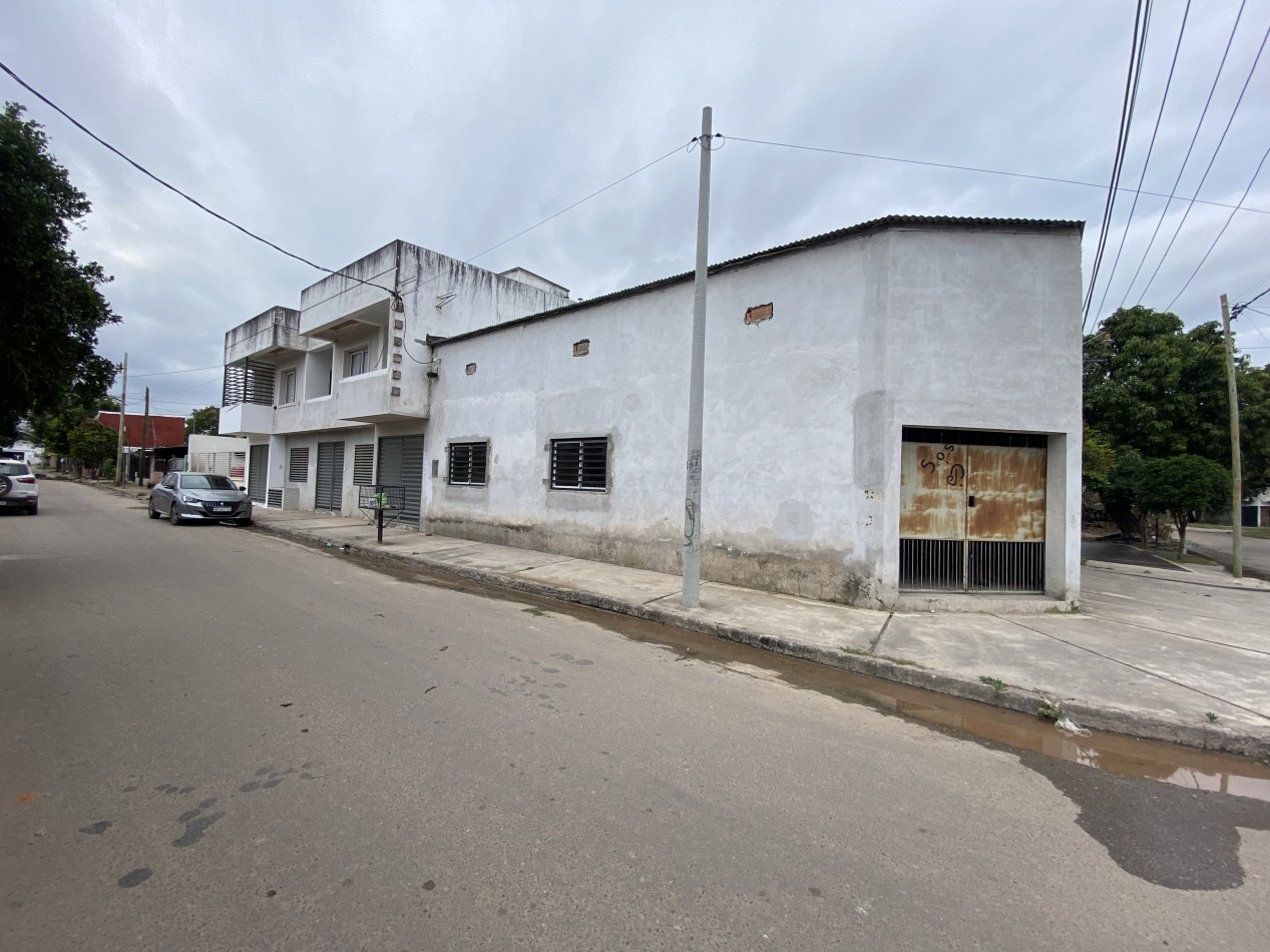 TARTAGAL B° Santa Maria - 4 Departamentos + Local Comercial EN VENTA