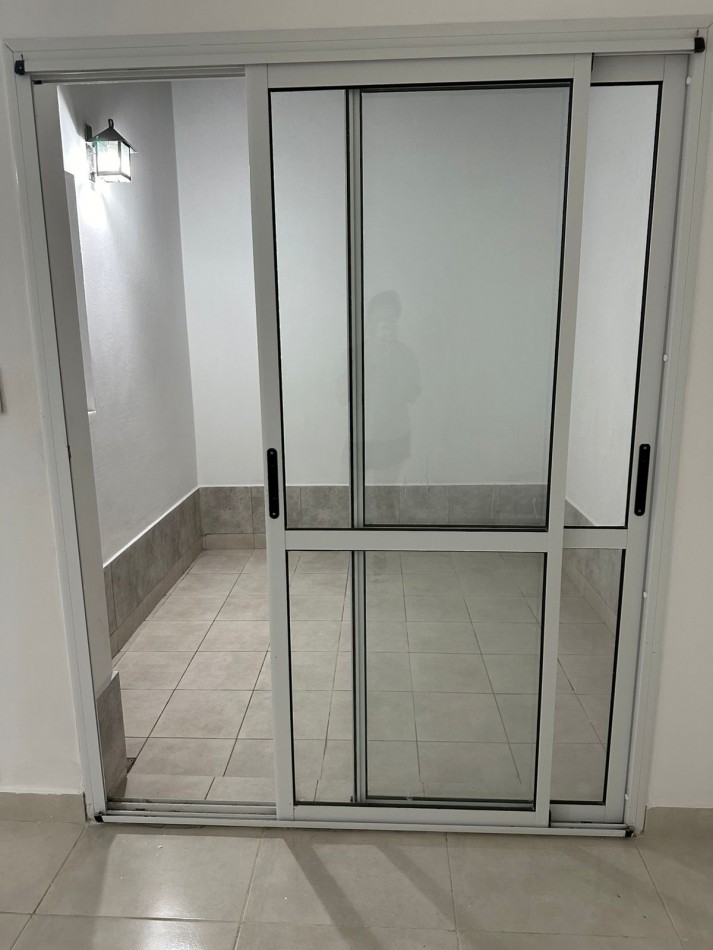 TARTAGAL B° Santa Maria - 4 Departamentos + Local Comercial EN VENTA