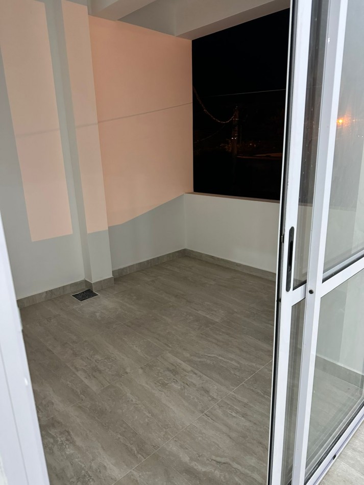 TARTAGAL B° Santa Maria - 4 Departamentos + Local Comercial EN VENTA