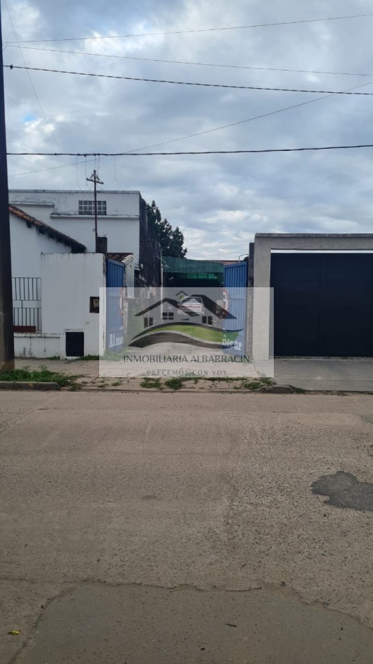 GALPON EN VENTA EN BARRIO CENTRO