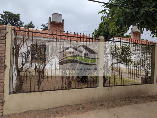 CASA EN VENTA BARRIO 365 VIVIENDAS