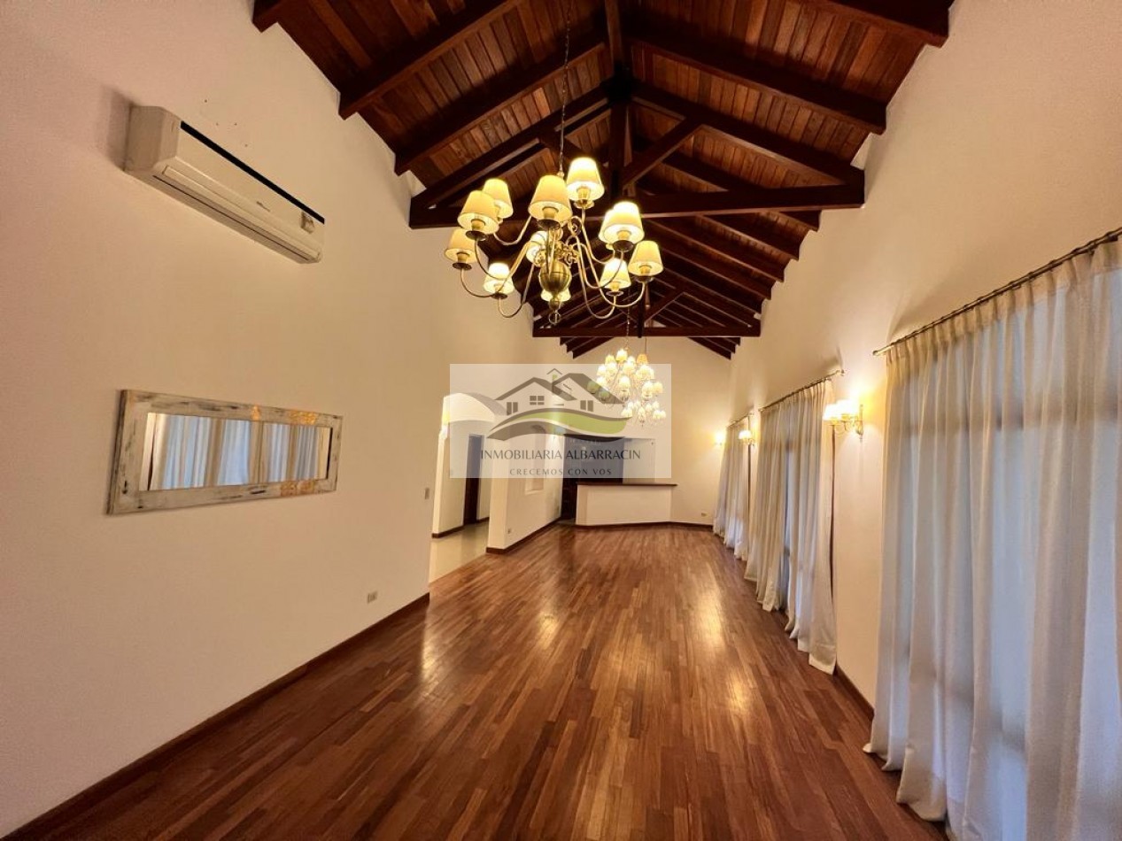 CASA EN VENTA BARRIO LA ARBOLEDA