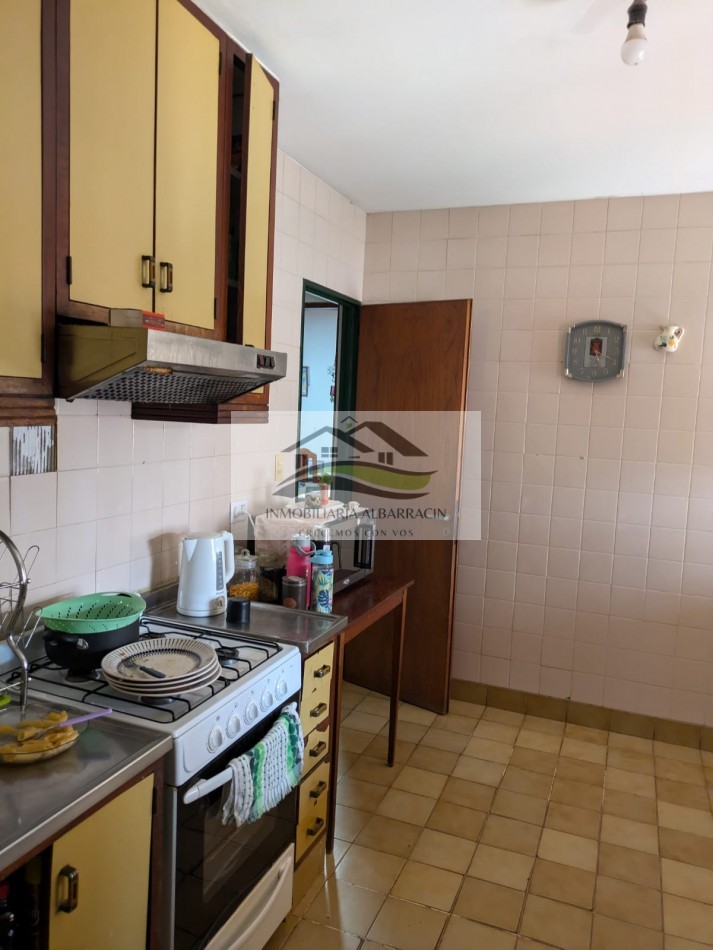 Recaredo Casa en Venta 