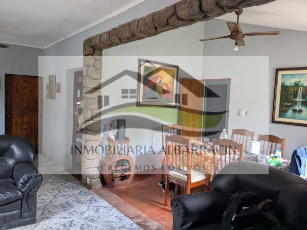 CASA EN VENTA BARRIO 365 VIVIENDAS