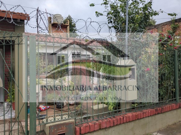 CASA EN VENTA BARRIO 365 VIVIENDAS