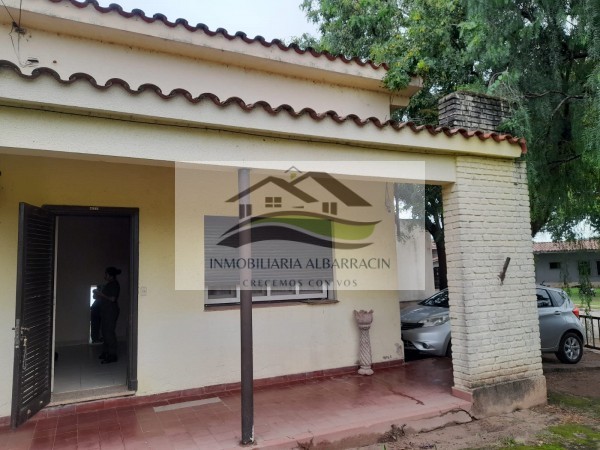 CASA EN VENTA AGUARAY