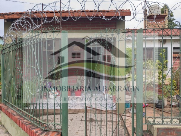 CASA EN VENTA BARRIO 365 VIVIENDAS