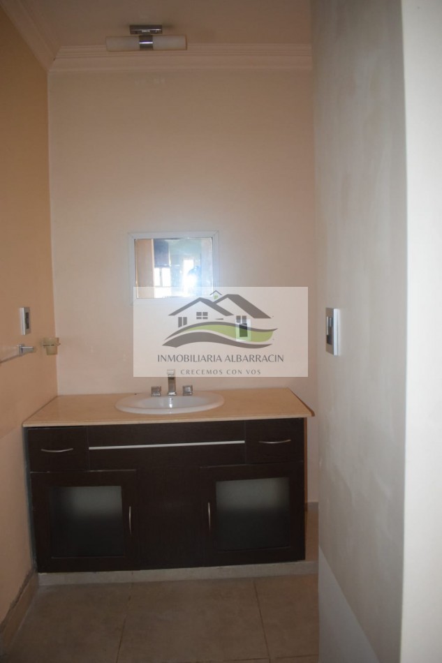 HERMOSA CASA EN VENTA EN MOSCONI. APTA CREDITO HIPOTECARIO