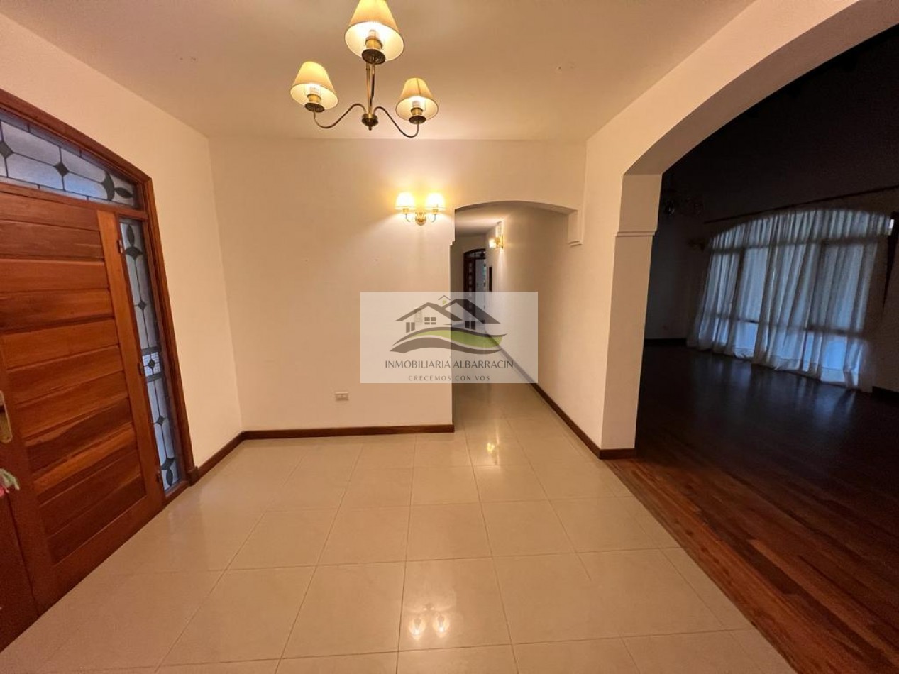 CASA EN VENTA BARRIO LA ARBOLEDA