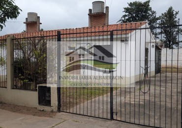 CASA EN VENTA BARRIO 365 VIVIENDAS
